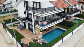 6 Yatak Odalı Ultra Lüks Yeni Villa Belek
